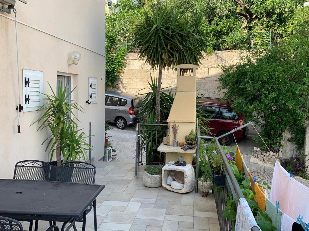 Studio Apartment Purple Sunset - 2+1 Baška Voda Zewnętrze zdjęcie